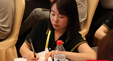 �����L(zh��ng)ʽ�I(l��ng)��(d��o)�����B(y��ng)�ދ������̾�ʽ�I(l��ng)��(d��o)�������x�܂�(g��)�w���ɾ͈F(tu��n)�(du��) ����λ���Ќ���������ýM��������