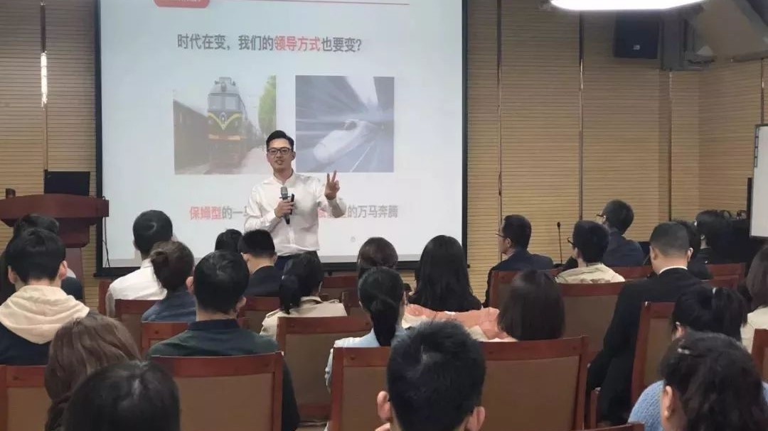 ����(chu��ng)�����A��������������Ӣ�Ÿ����Ï������������M嫺�����(chu��ng)��88��Ͷ���Yƽ�_ϵ�л��