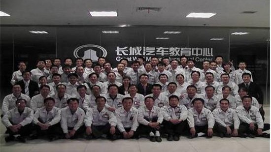 �L(zh��ng)����܇�y������Ӣ�Ŵ���F(tu��n)�(du��)���ĸ�(j��ng)��(zh��ng)��