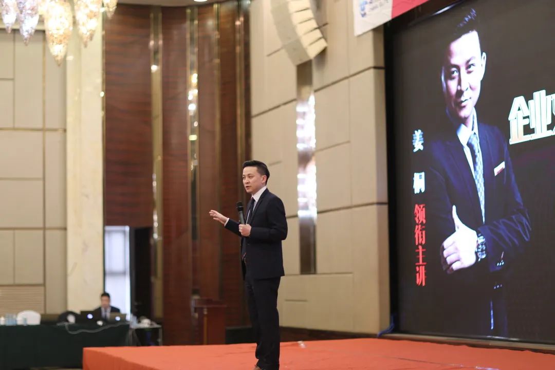 �L��o�������ݶ� | ����Ӣ������^(q��)���^�e�k����I(y��)�Ļ���(zh��n)�����ϵ�y(t��ng)��3.0�湫�_�n